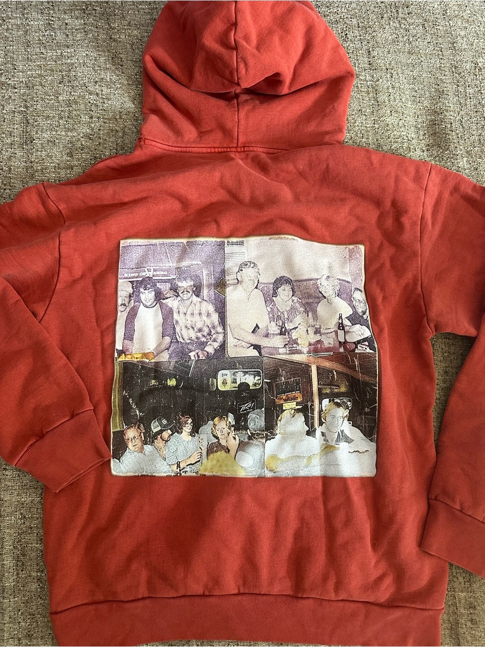 Official Zach Bryan Great American Bar Scene Hoodie Merch Large NWT - Picture 3 of 5